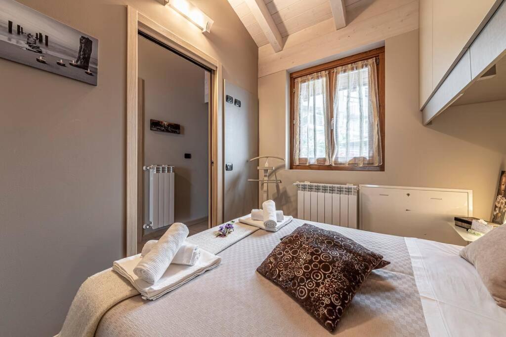 La Dolce Vita - Vista Lago E Piscina Parzanica Extérieur photo