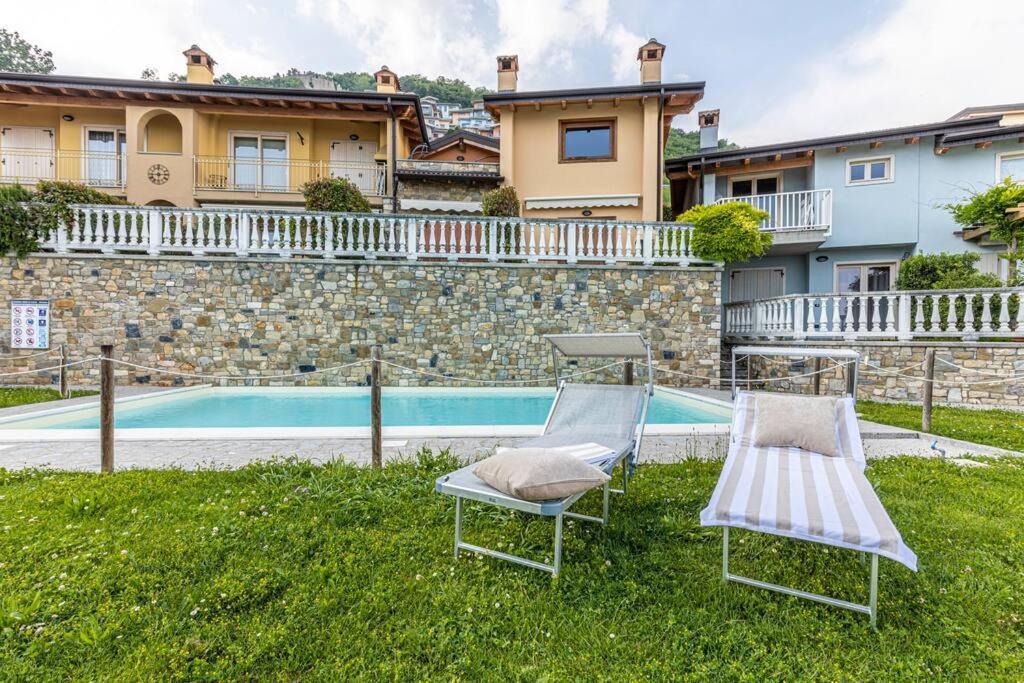 La Dolce Vita - Vista Lago E Piscina Parzanica Extérieur photo