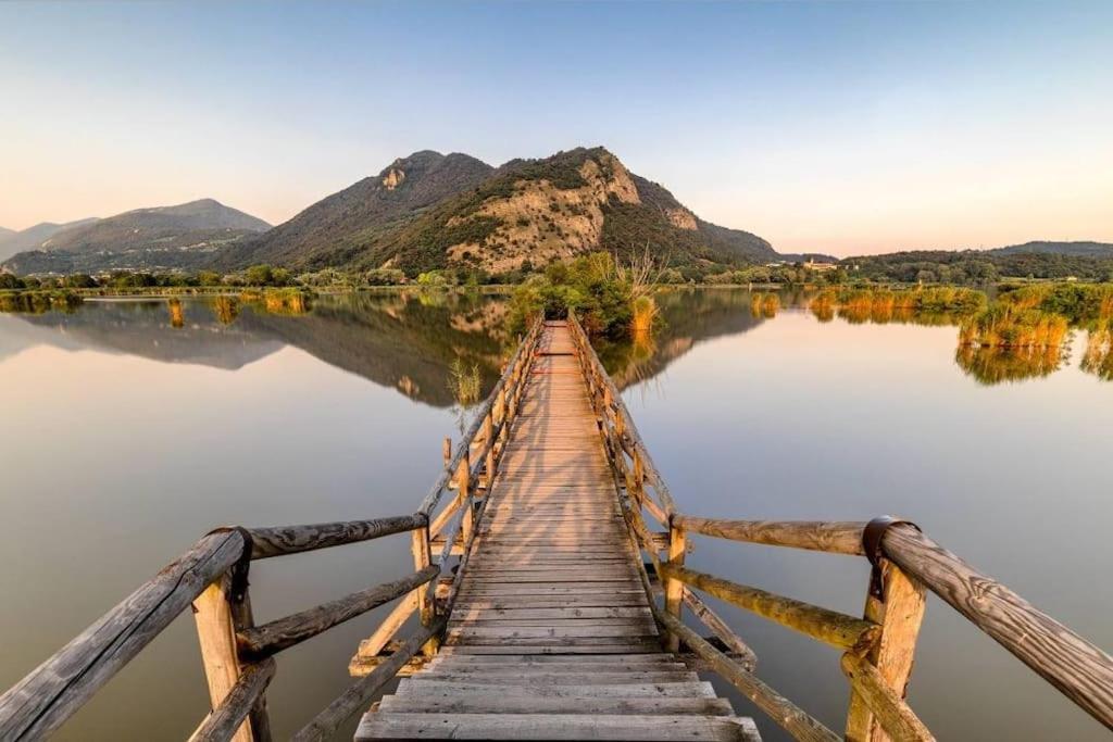 La Dolce Vita - Vista Lago E Piscina Parzanica Extérieur photo