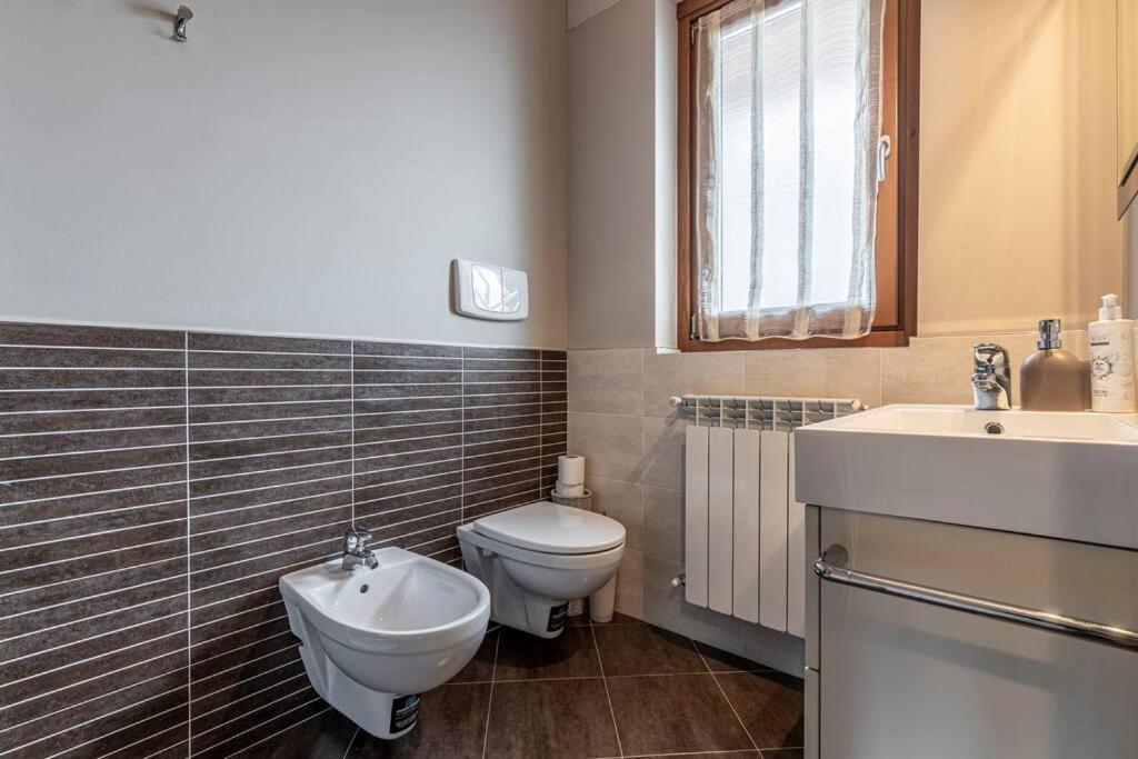 La Dolce Vita - Vista Lago E Piscina Parzanica Extérieur photo
