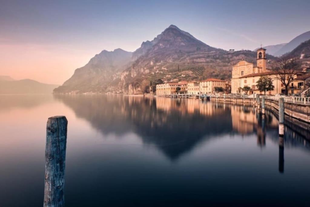 La Dolce Vita - Vista Lago E Piscina Parzanica Extérieur photo